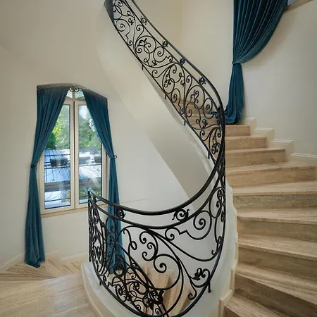 Arté Boutique Hotel 5*